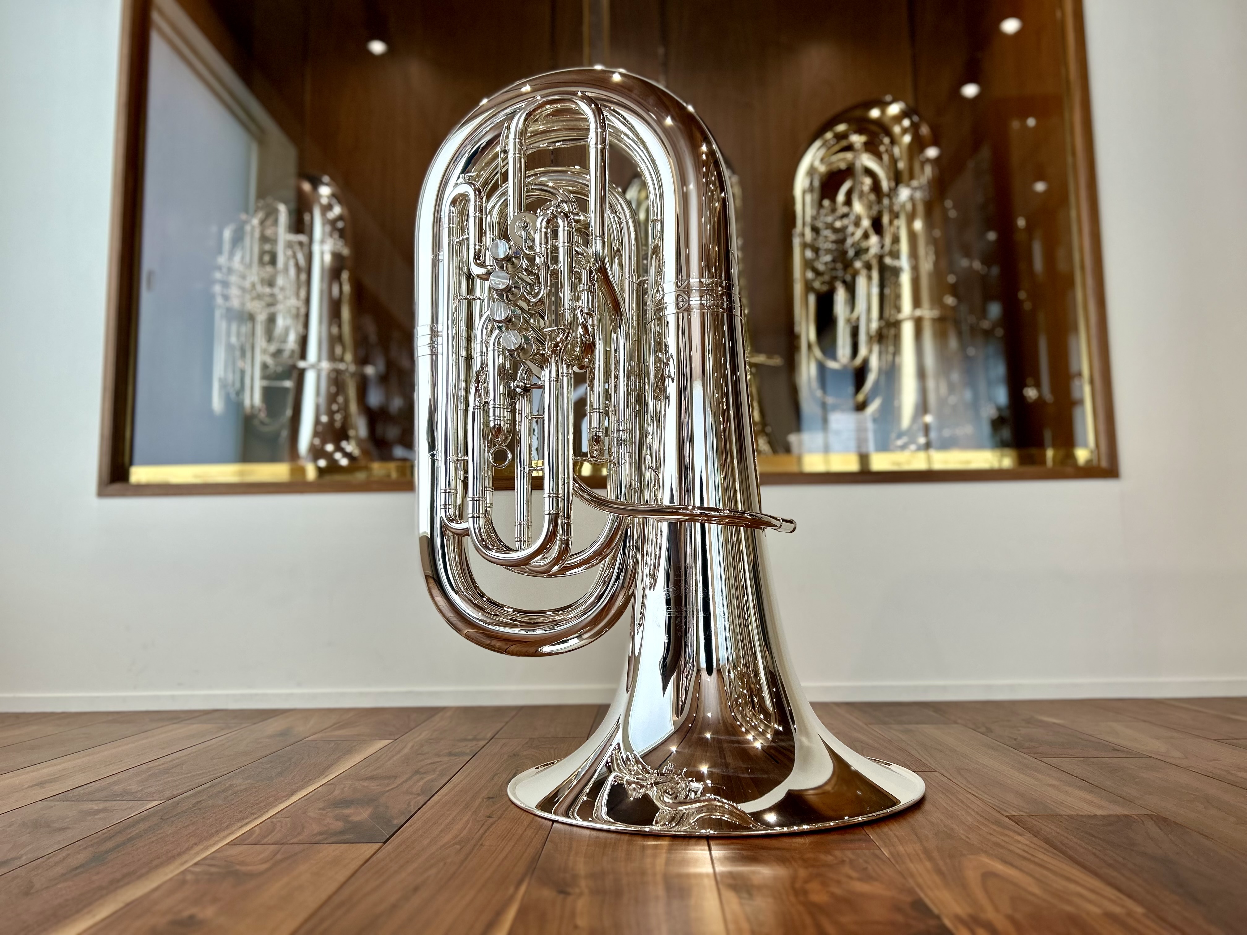 輪郭の明瞭さと低音の厚みの共存 −Cチューバ B&S（ビーアンドエス）4197S